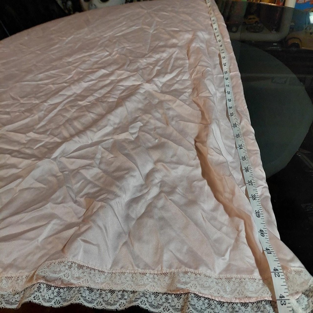 Vintage baby pink long slip with white embroidered and lace details. - Picture 5 of 6